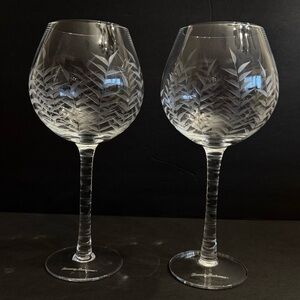 Late 20th Century Tommy Bahama Etched Palm RARE 2 Large Balloon Red Wine Glasses